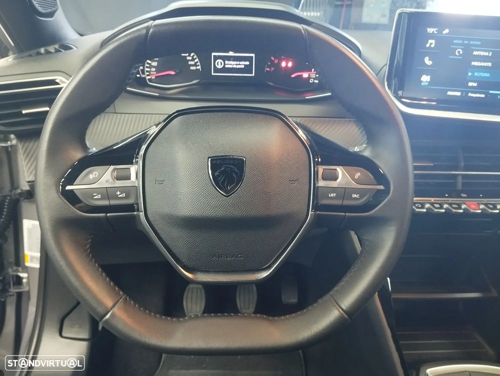 Peugeot 2008 1.2 PureTech Style - 17