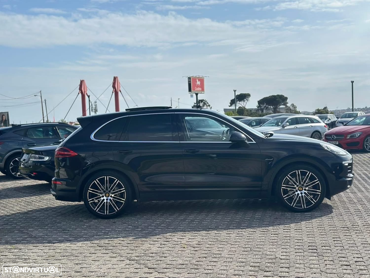 Porsche Cayenne S Platinum Edition - 2