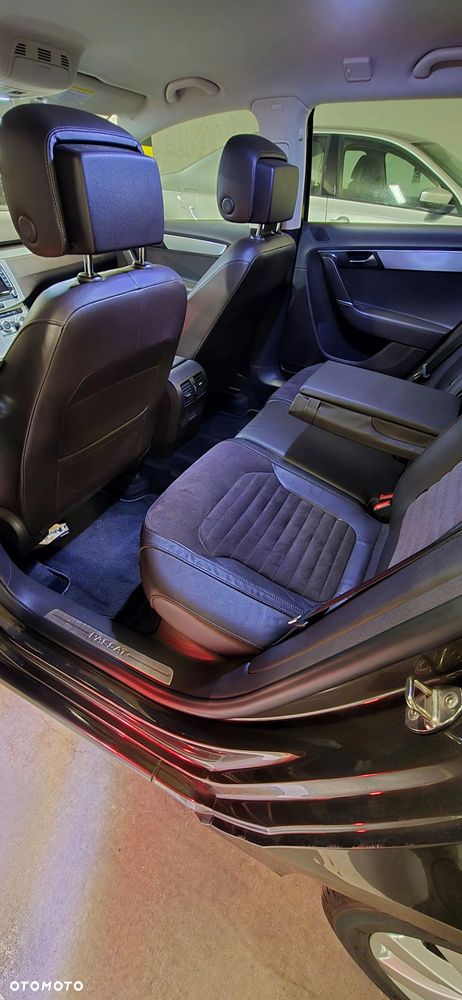 Volkswagen Passat 2.0 TDI 4Motion DSG BlueMotion Tech Exclusive - 8