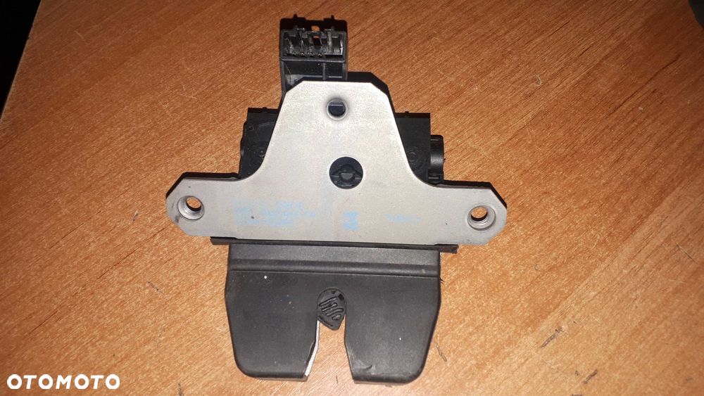 Ford Kuga mk1 mondeo mk4 zamek klapy tył - 1