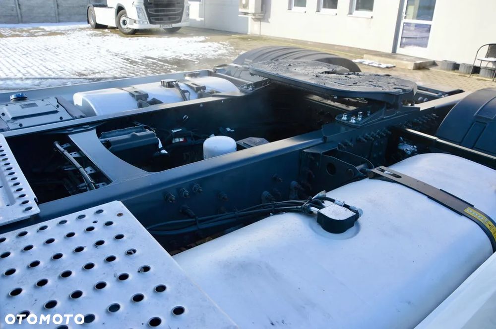 Volvo FH 500 XL / FULL LED / KLIMA POST / ALUSY / ZŁOTY KONTRAKT - 16