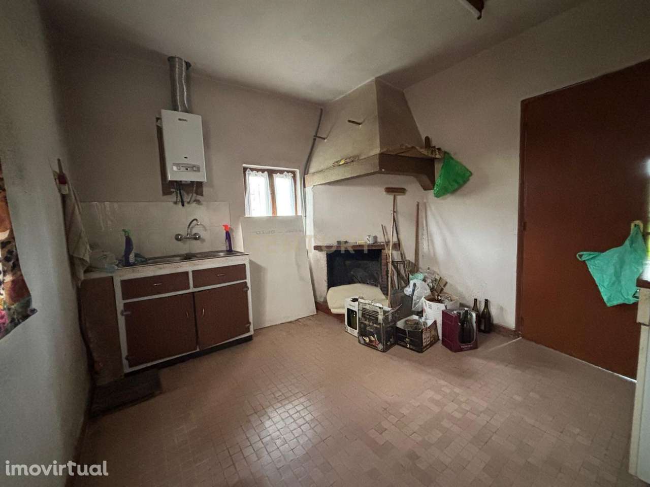 Moradia T3 em Santiago de Litém, Pombal, situada em zona rural, ideal - Grande imagem: 3/19