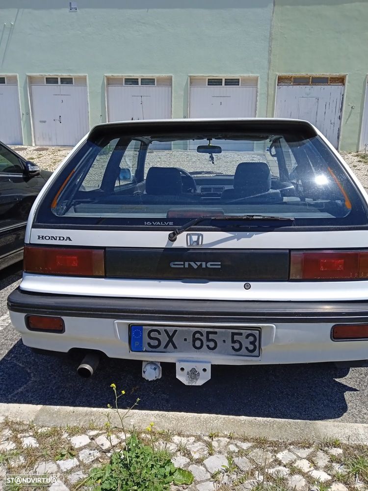 Honda Civic 1.4 GL - 11