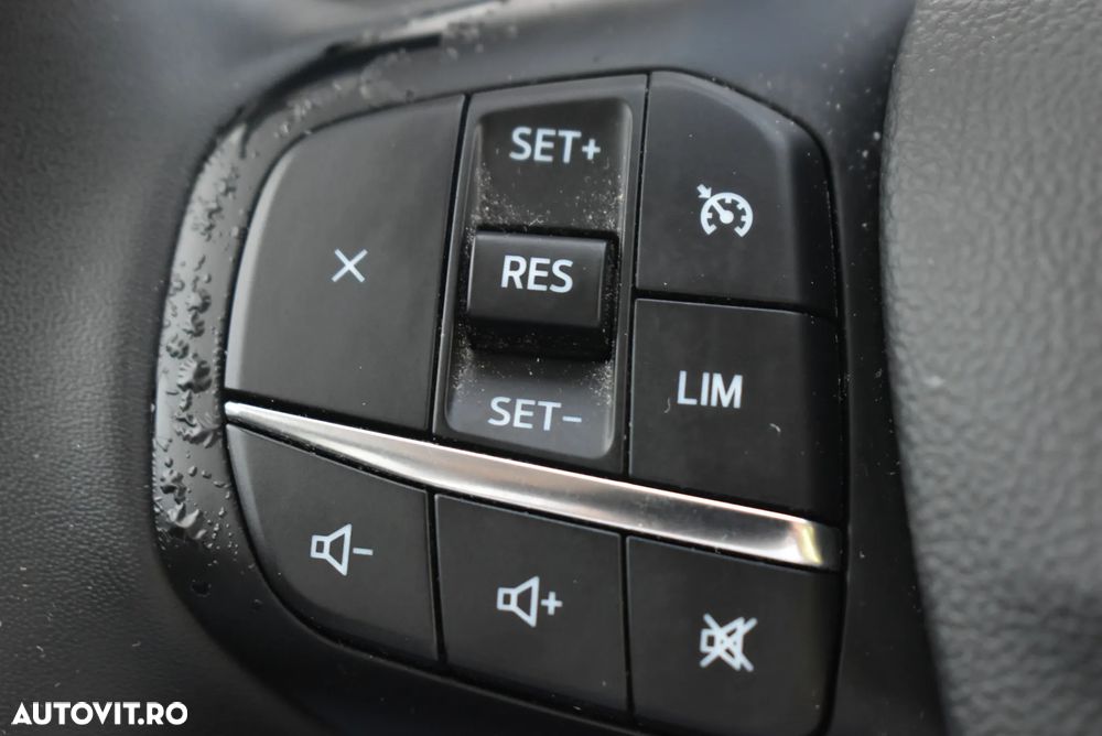 Ford Kuga 2.5 Duratec FHEV AWD Titanium - 19