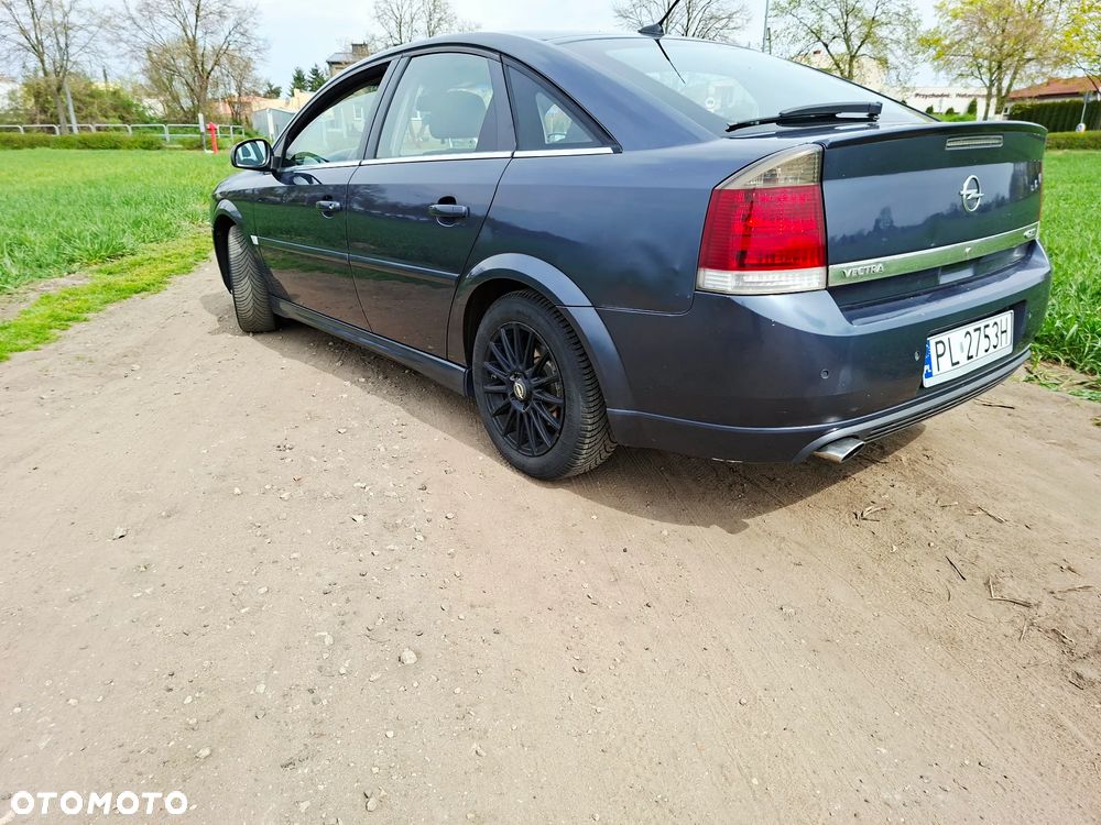 Opel Vectra 1.9 CDTI Cosmo - 3