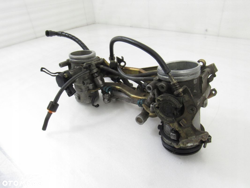 Wtryski + przepustnice komplet Suzuki TL 1000, 00r - 7