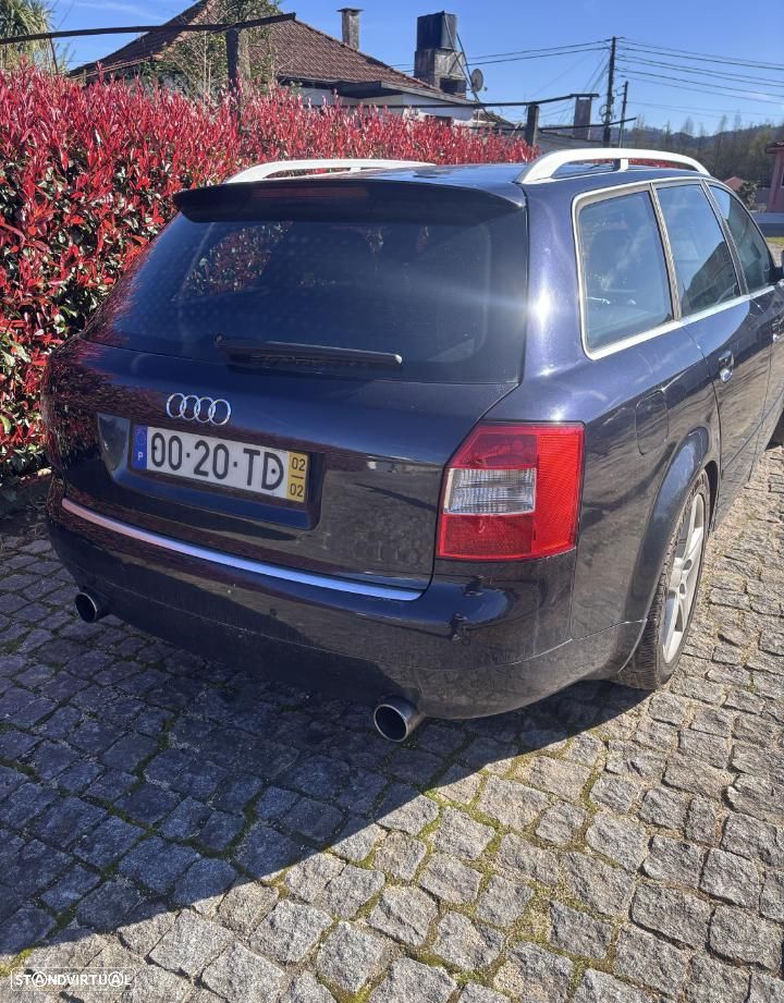 Audi A4 Avant 2.5 TDI quattro - 5