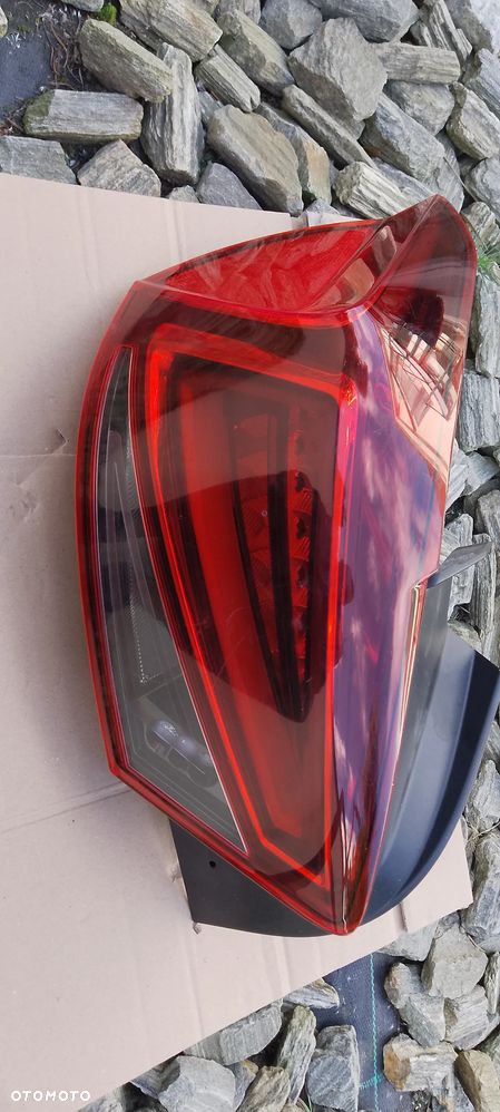 SEAT IBIZA V 5 6F0 FR 6F0945207H LAMPA TYŁ TYLNA LED - 1