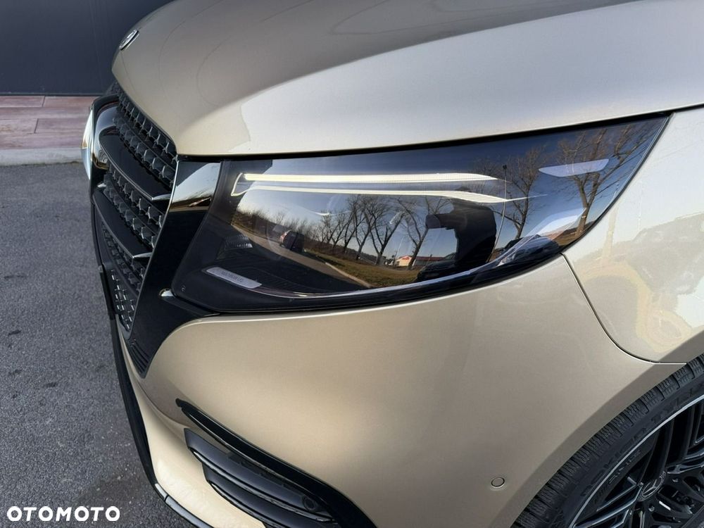 Mercedes-Benz Klasa V 300 d lang 4Matic 9G-TRONIC Exclusive - 7