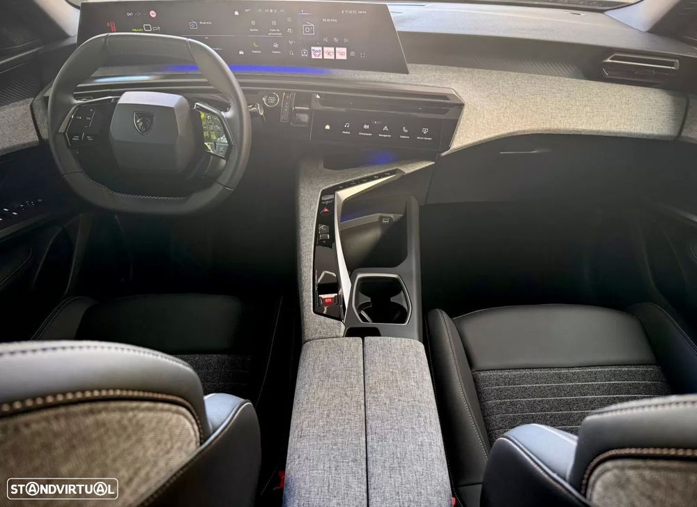 Peugeot E-3008 Allure - 17
