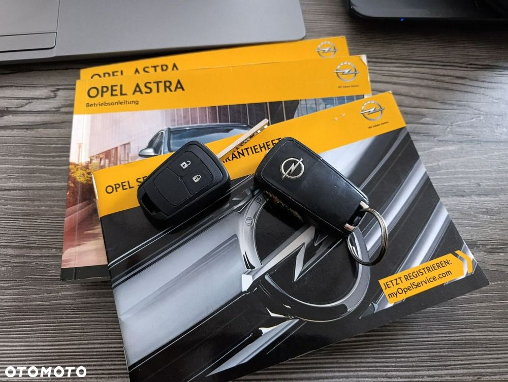 Opel Astra - 26