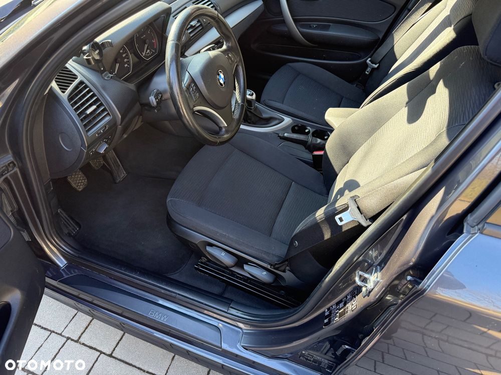 BMW Seria 1 118d DPF - 5