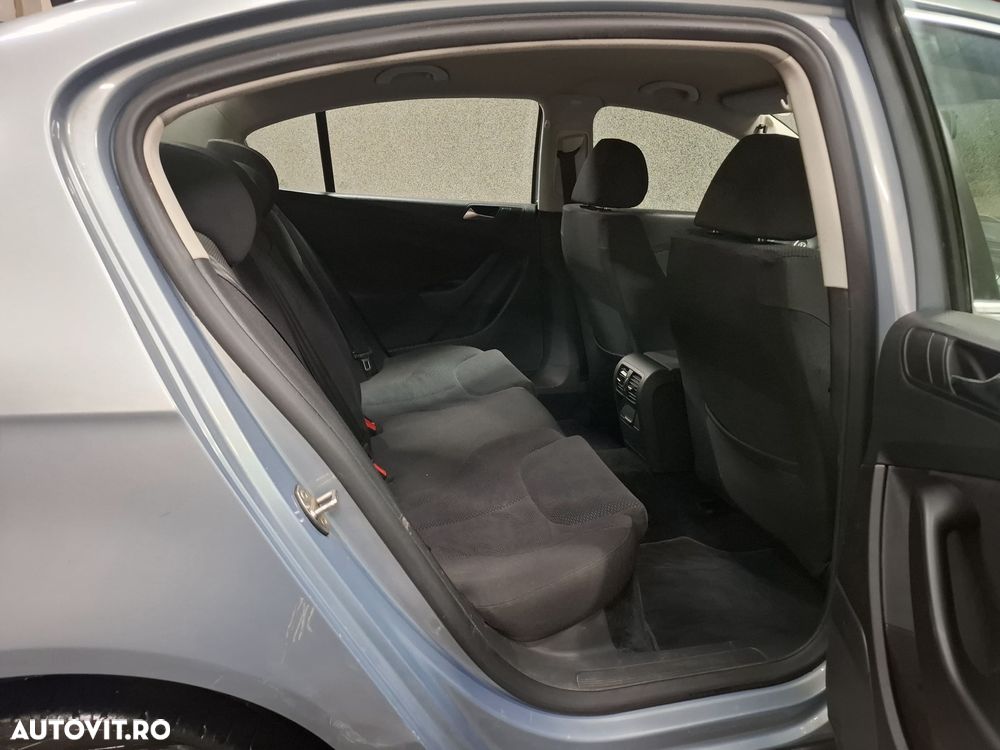 Volkswagen Passat 2.0 TDI BlueMotion Technology DPF Comfortline - 7