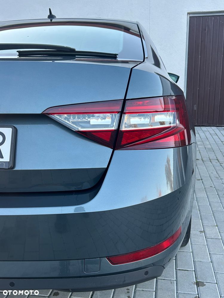 Skoda Superb 1.8 TSI Ambition DSG - 20