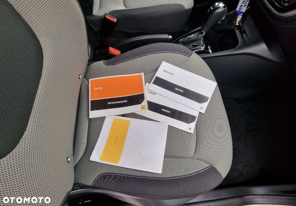 Renault Captur - 37