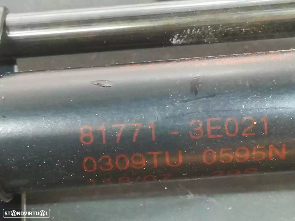 AMORTECEDORES MALA / PORTA TRASEIRA KIA SORENTO I 2007 -817713E021 - 2