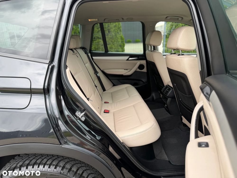BMW X3 xDrive20d - 32