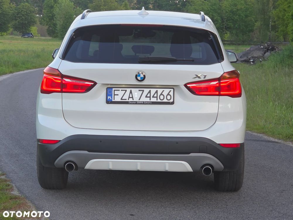 BMW X1 xDrive20d - 38