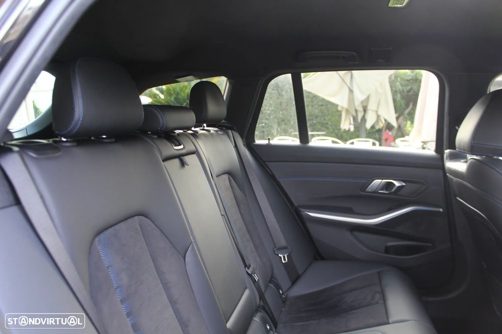 BMW 330 e Aut. M Sport - 24