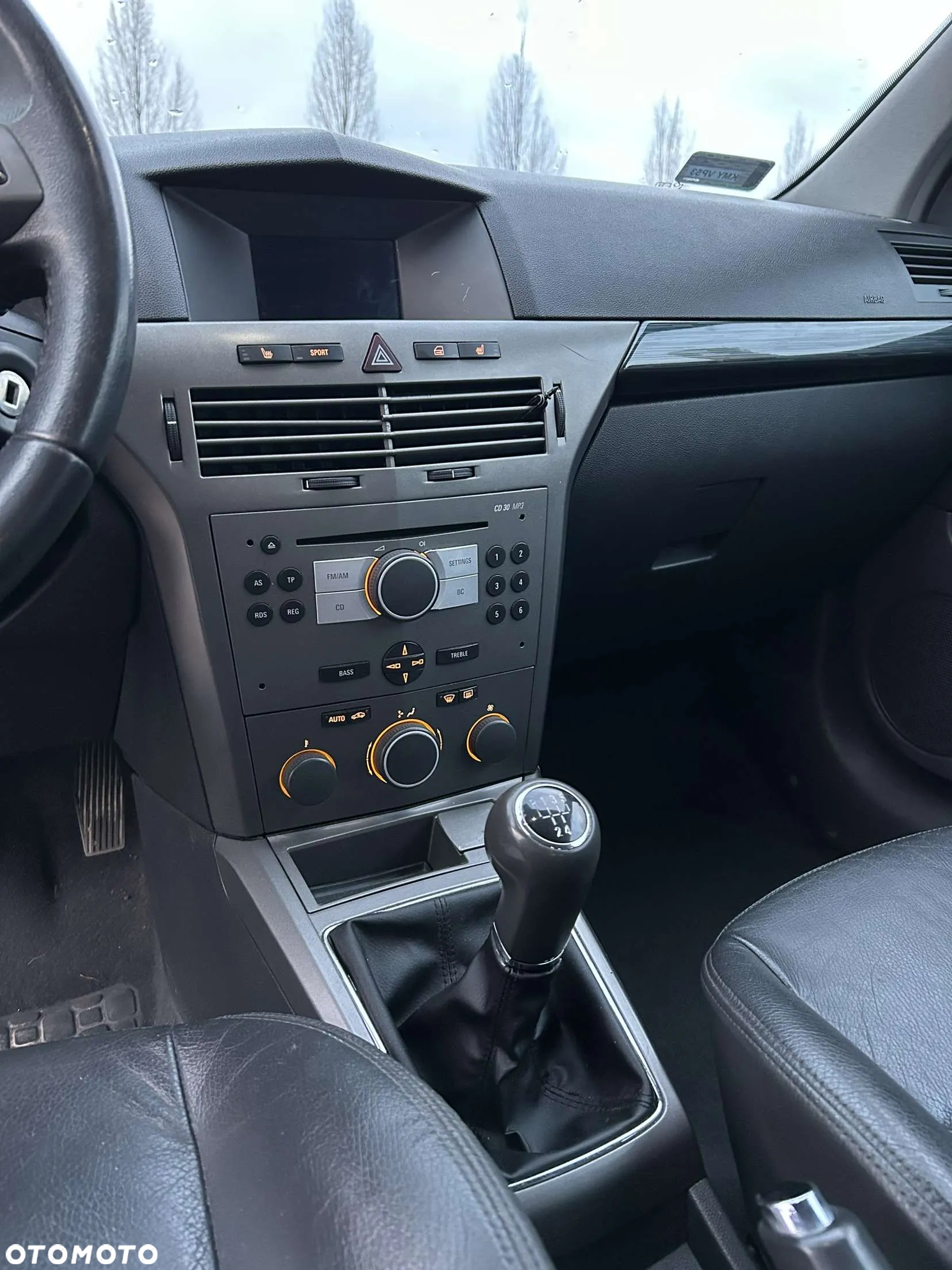 Opel Astra GTC 1.8 Cosmo - 39