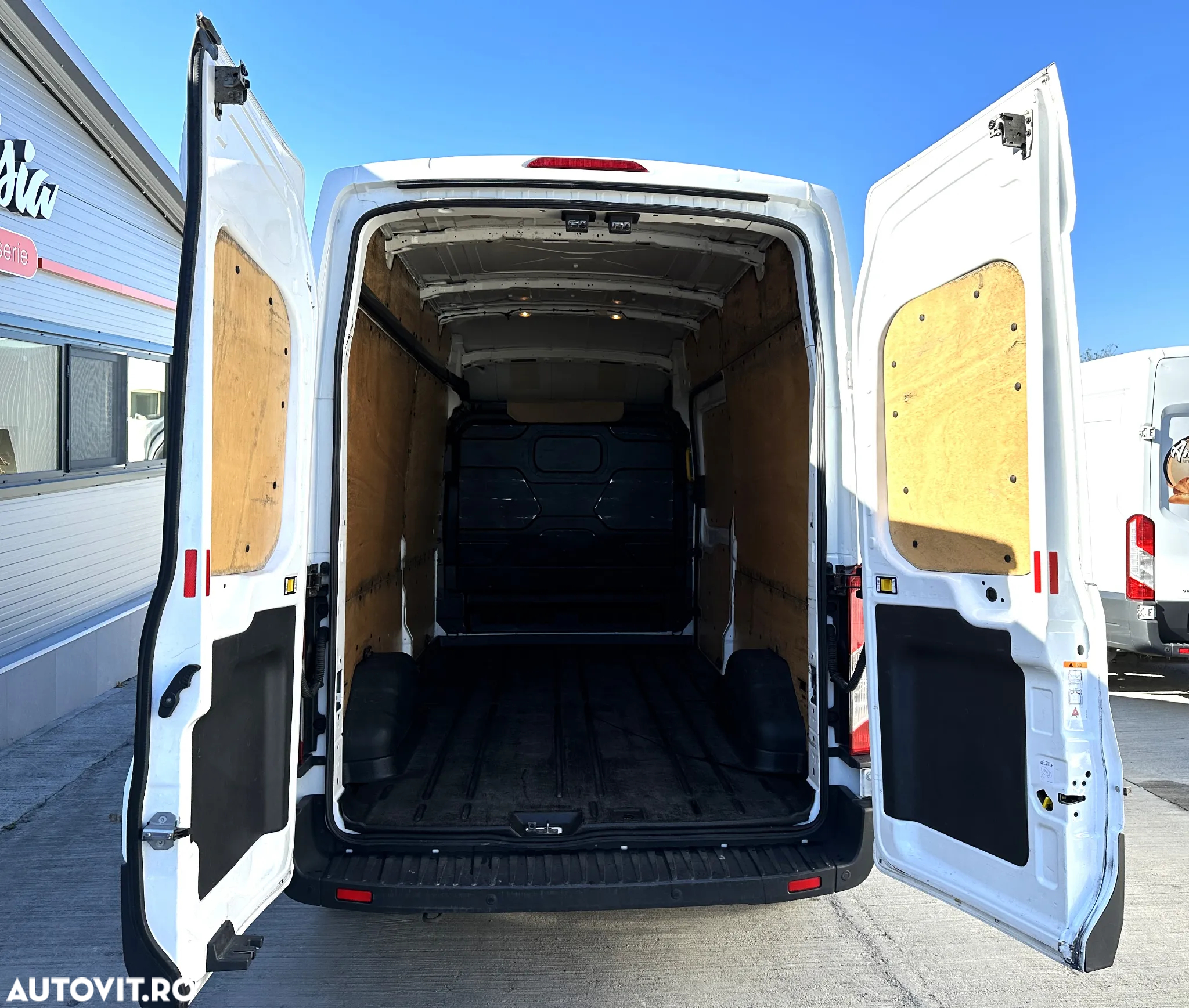 Ford Transit 350 2.0 TDCi L3 Furgon DCIV RWD Base - 7