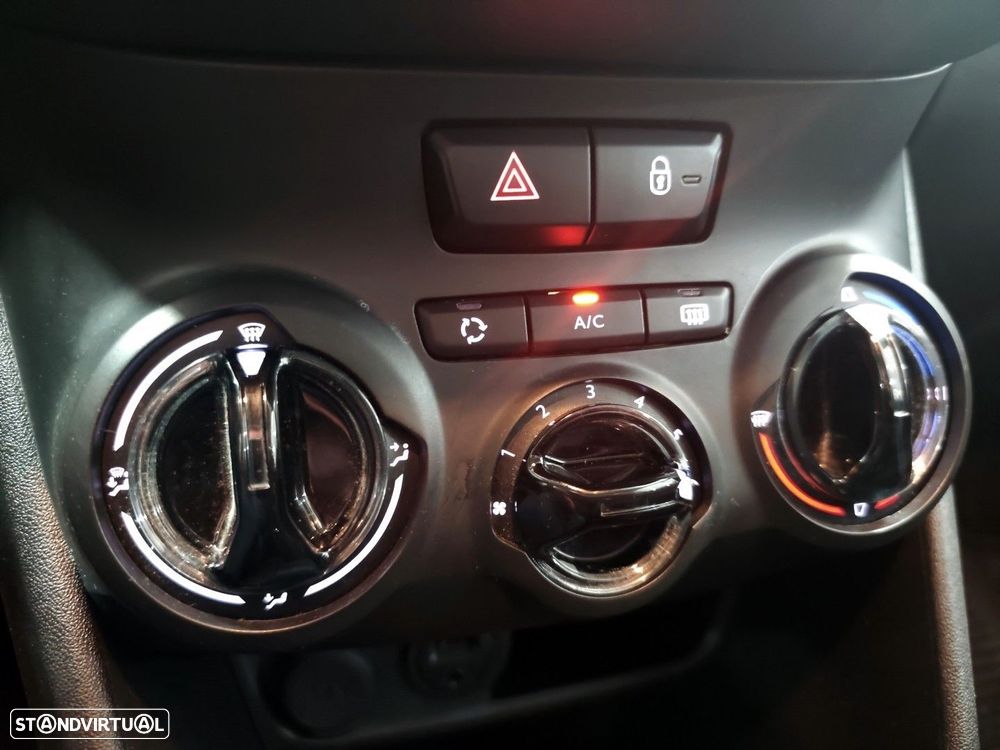 Peugeot 208 1.2 VTi Active - 25