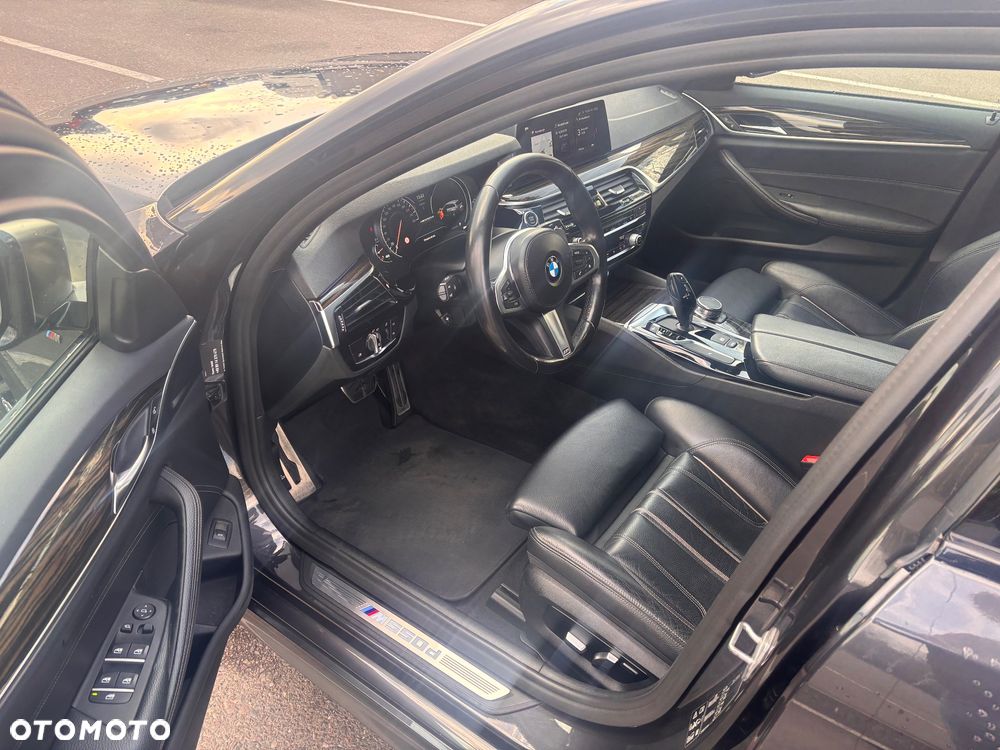 BMW Seria 5 M550d xDrive - 7