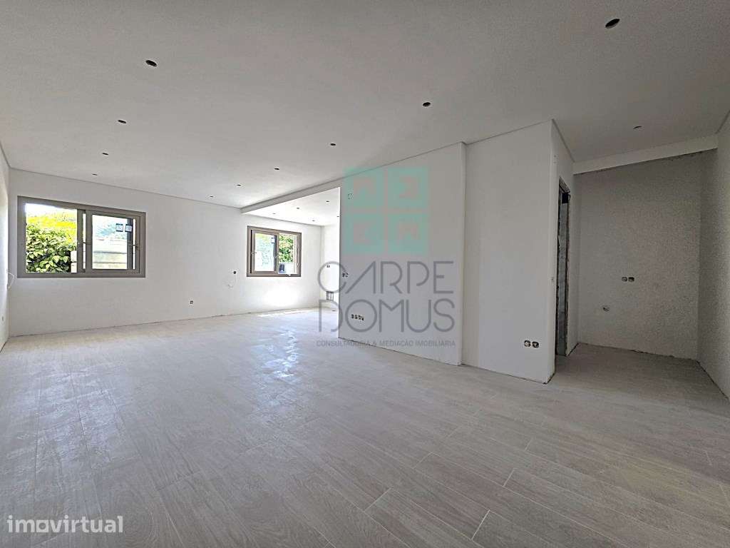 Apartamento T3 Moderno com Estacionamento - Grande imagem: 2/12