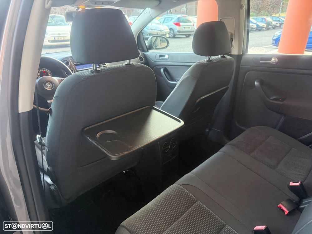 VW Golf Plus 1.6 TDi Highline - 36