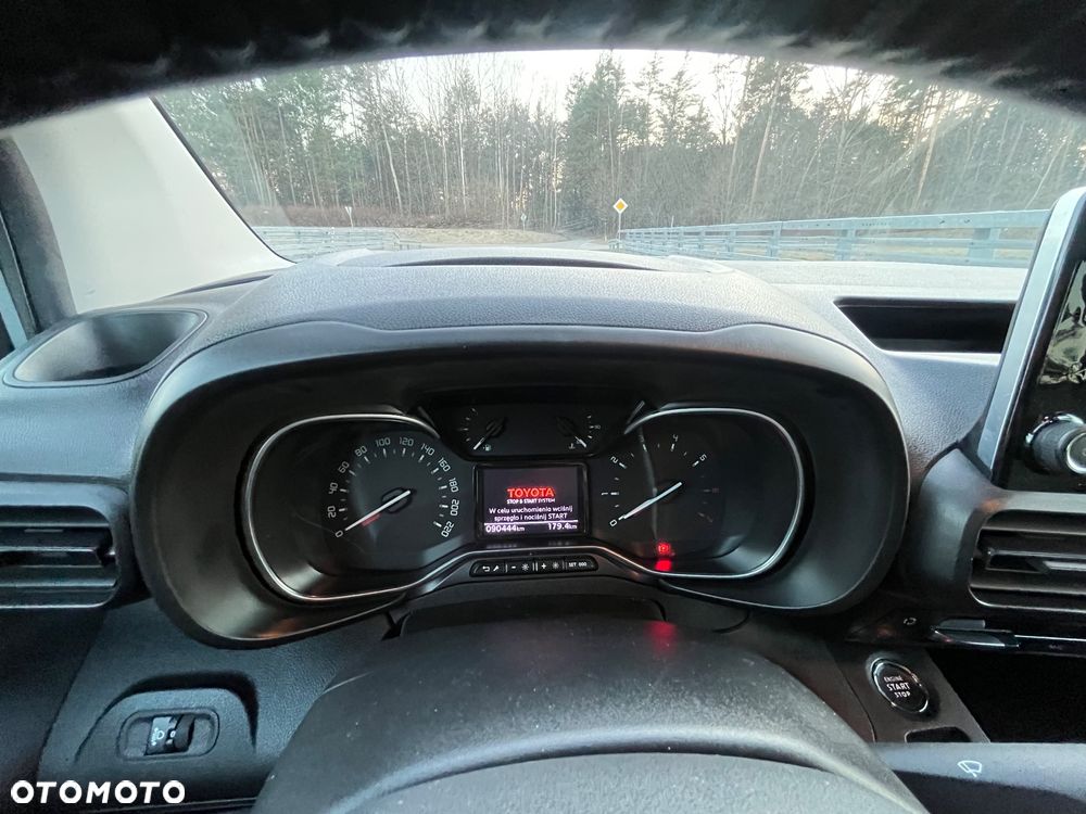 Toyota Proace City Verso Long 1.5 D-4D Business - 21