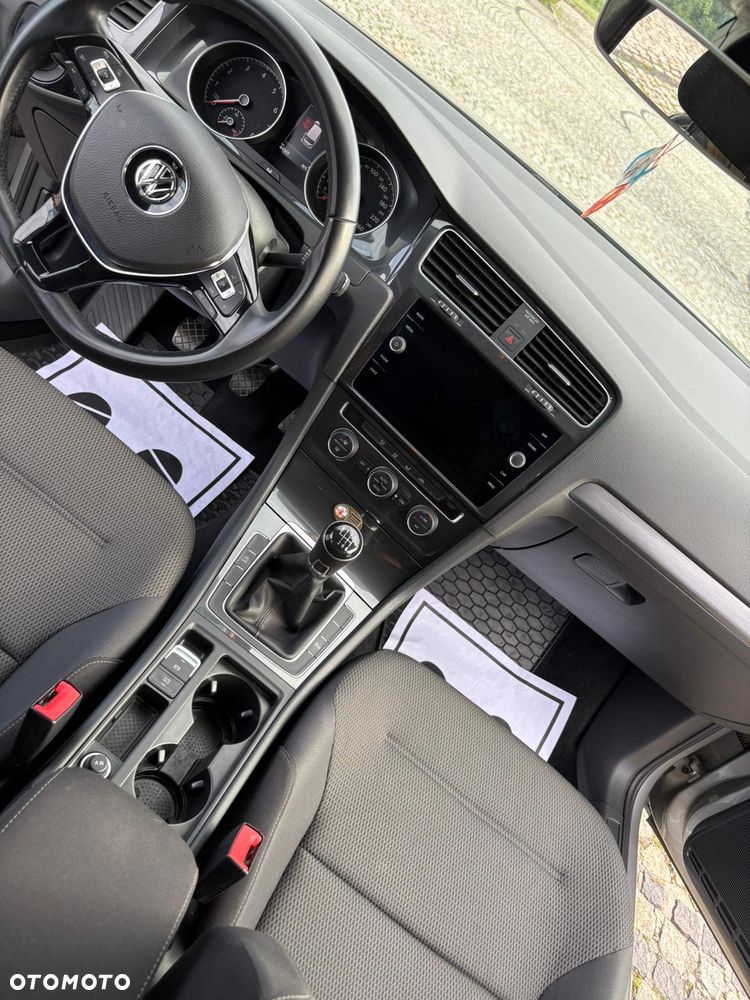 Volkswagen Golf Variant 1.5 TSI BMT Comfortline - 30