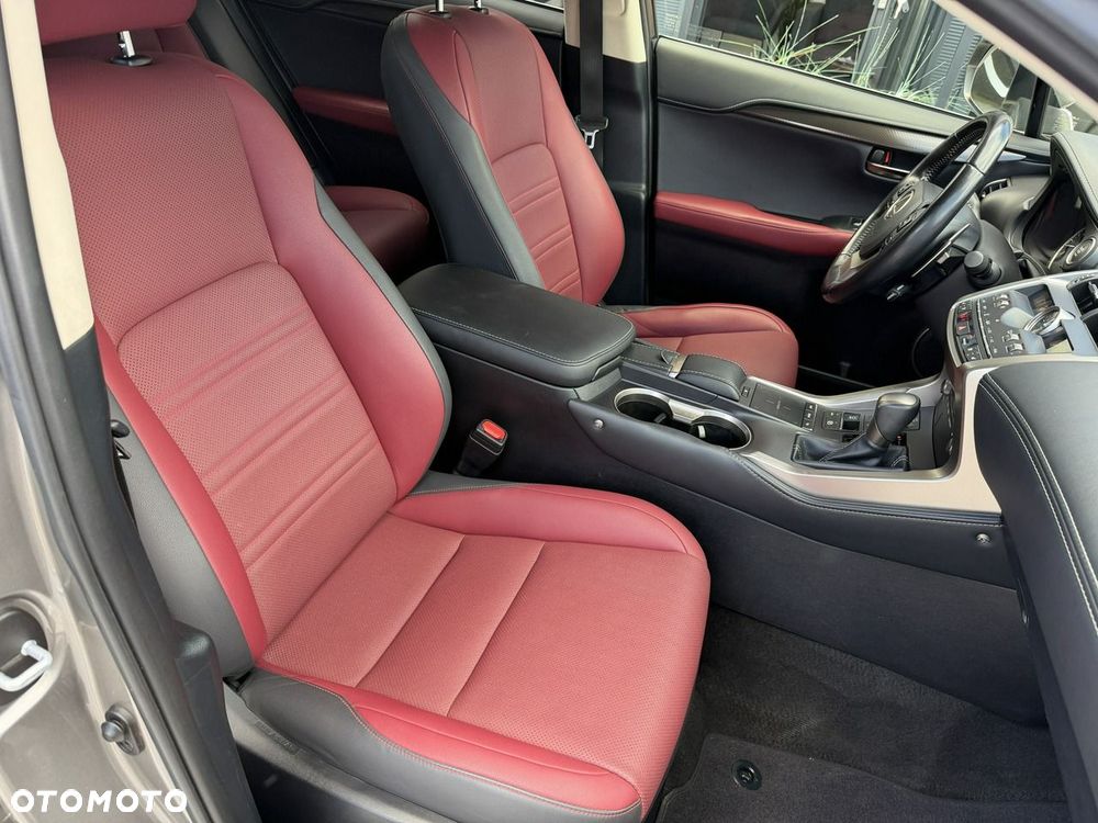Lexus NX 300 Executive Line - 23