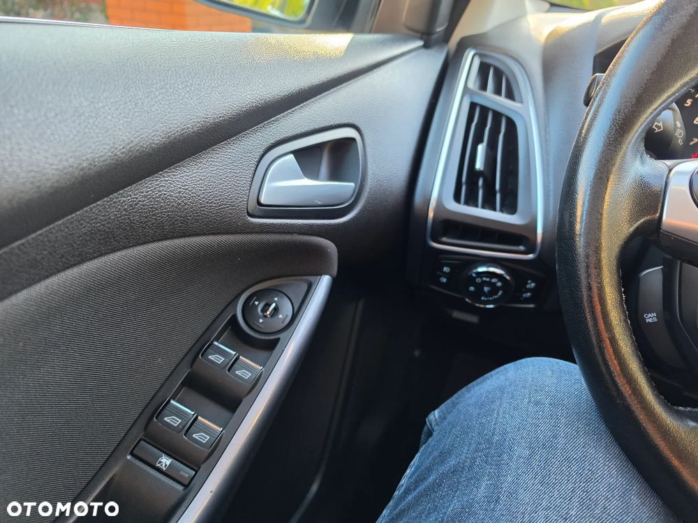 Ford Focus 1.6 EcoBoost Start-Stopp-System SYNC Edition - 14