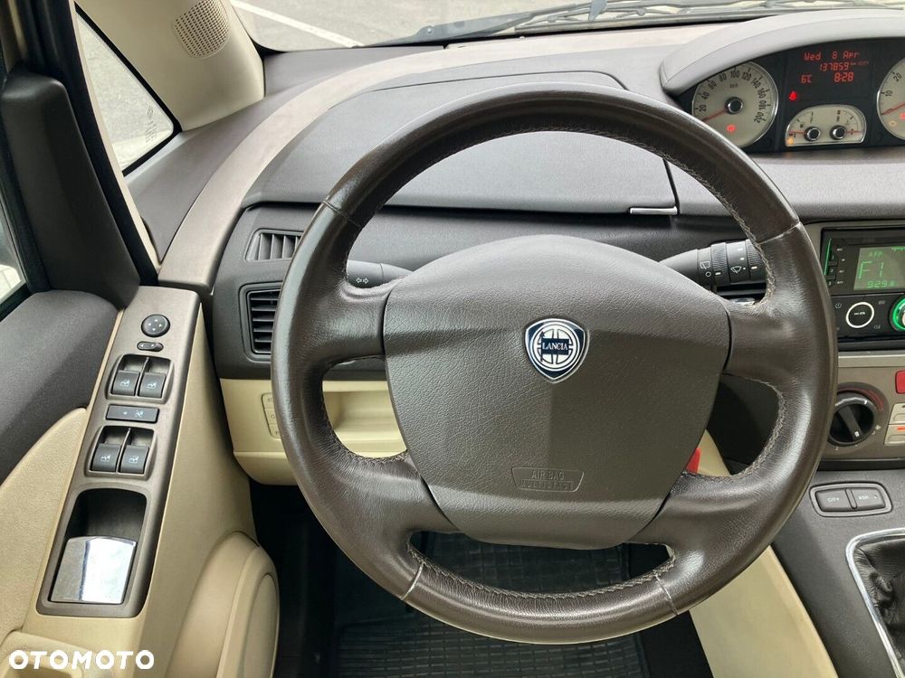 Lancia Musa 1.4 16V Platino - 13