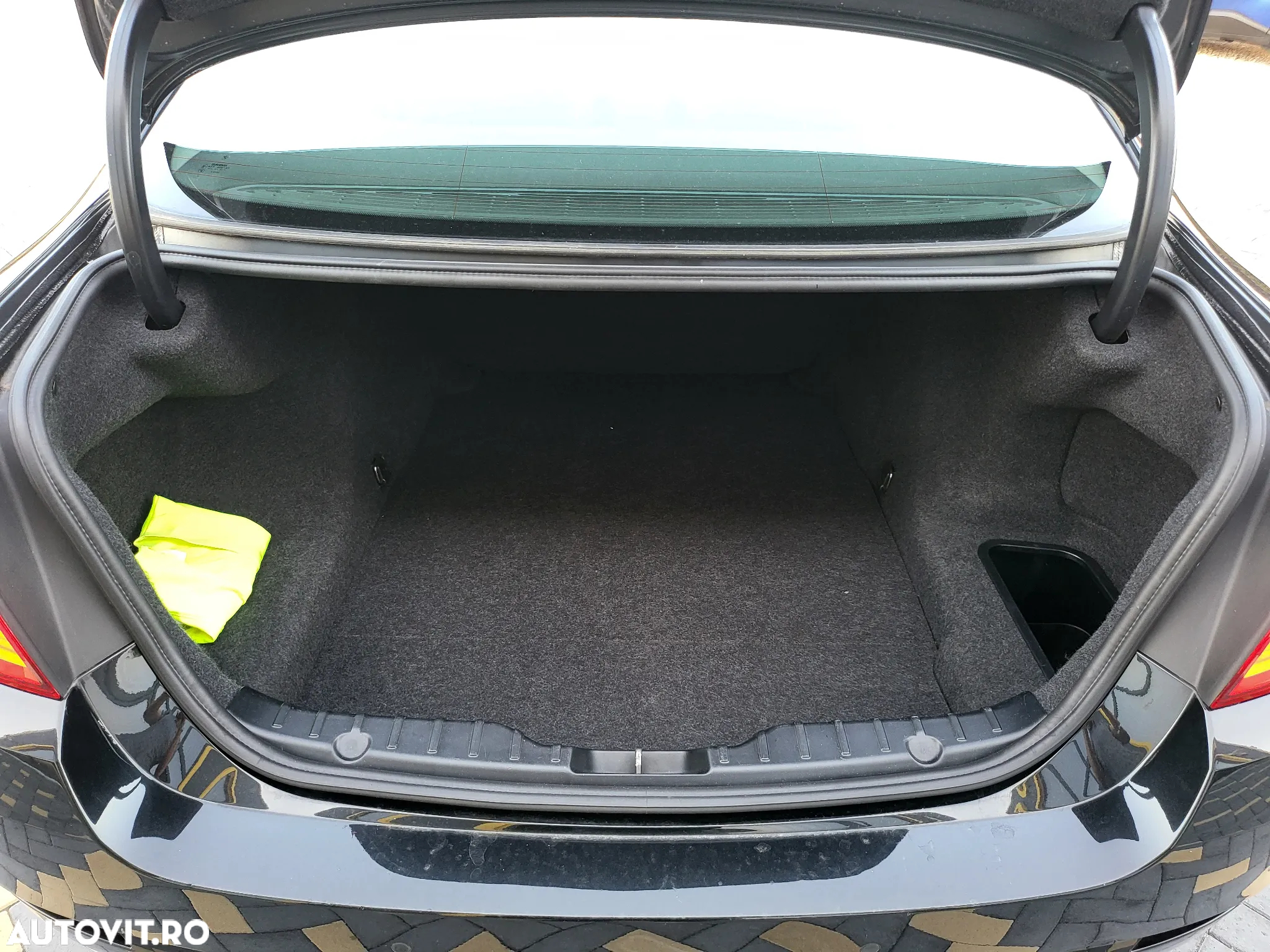 BMW Seria 5 520d Aut. - 17