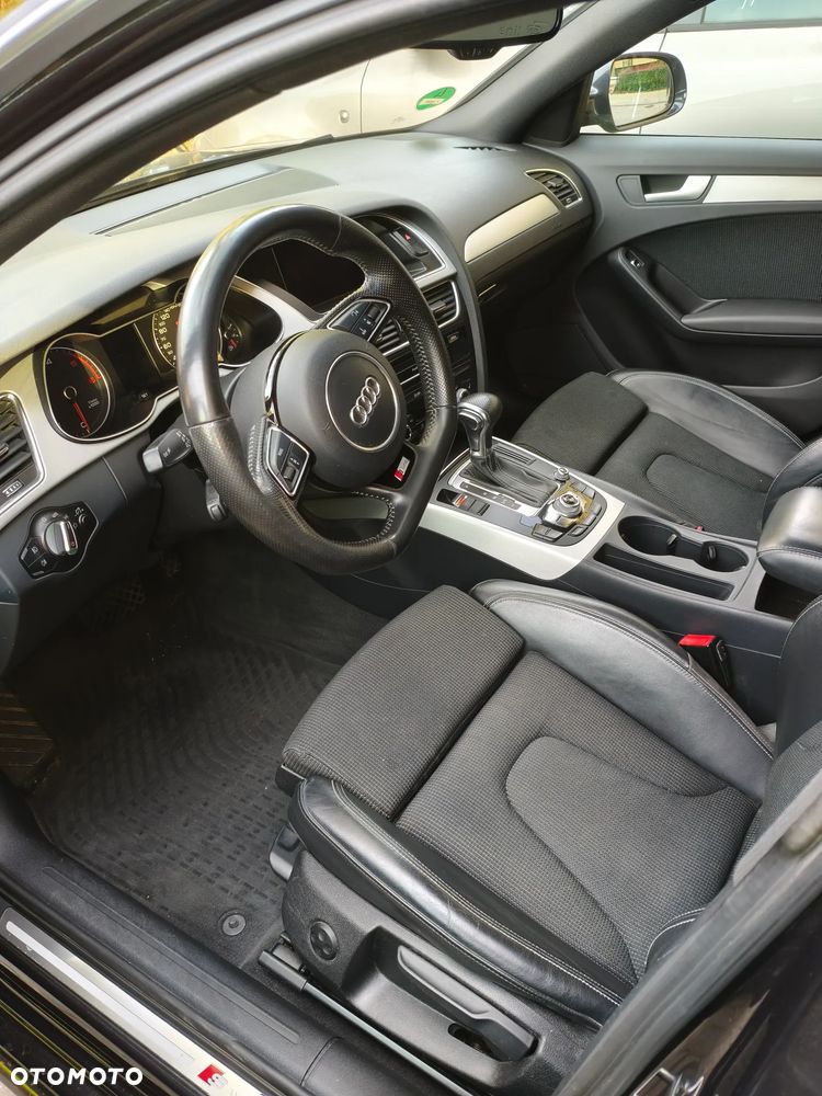 Audi A4 Limousine - 11
