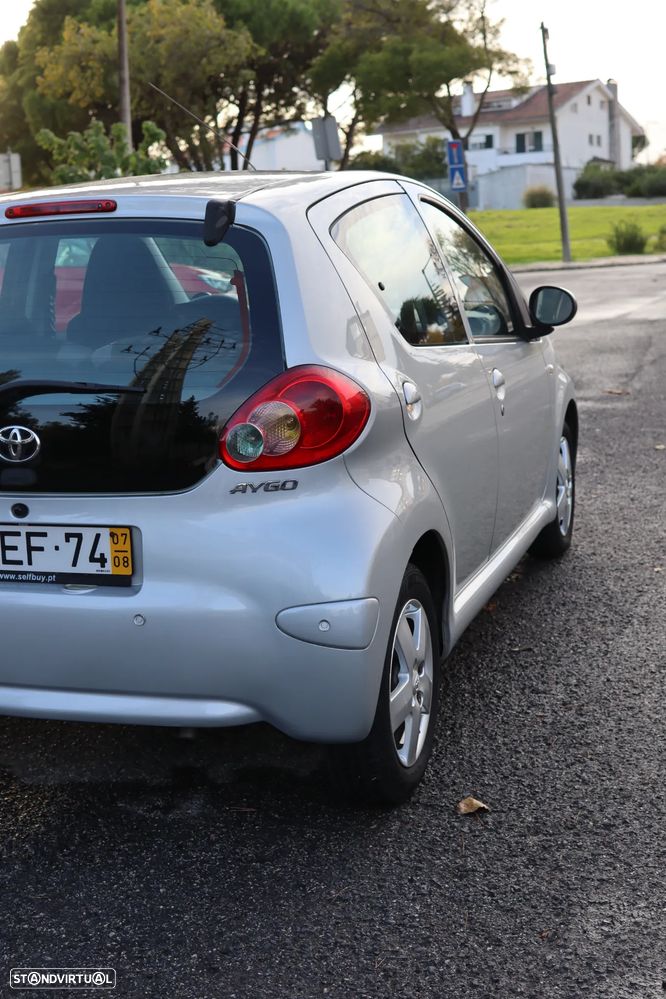 Toyota Aygo 1.0 + AC - 5