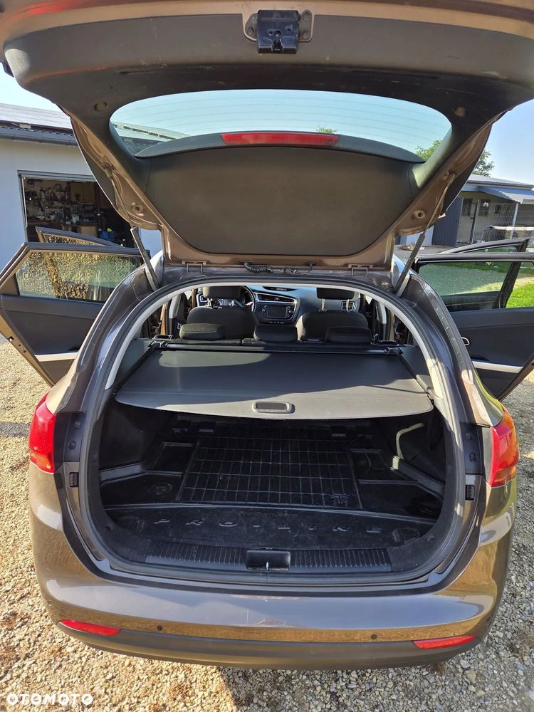Kia Ceed - 6