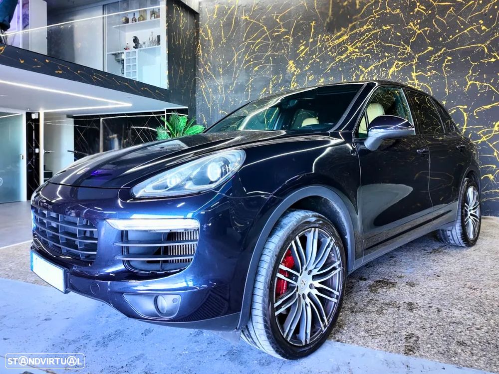 Porsche Cayenne Platinum Edition - 1