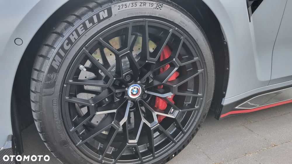 BMW M4 CSL sport - 15