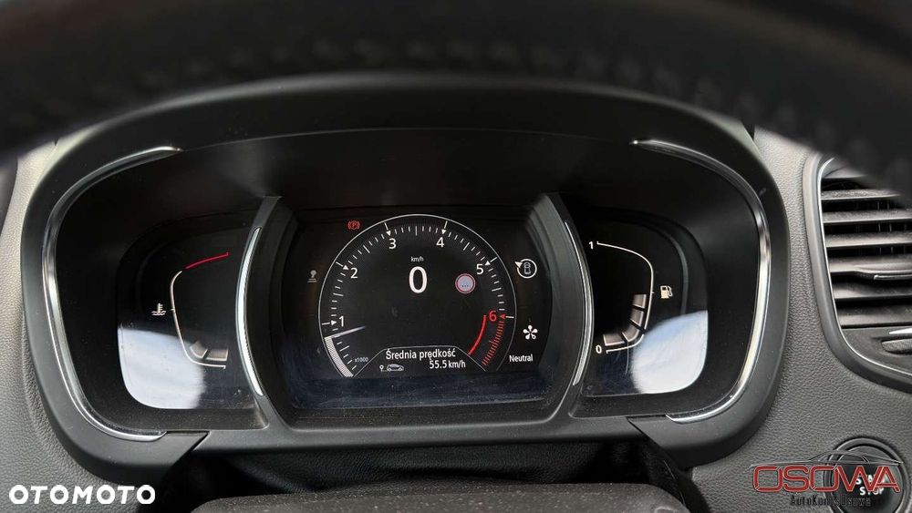 Renault Grand Scenic - 17
