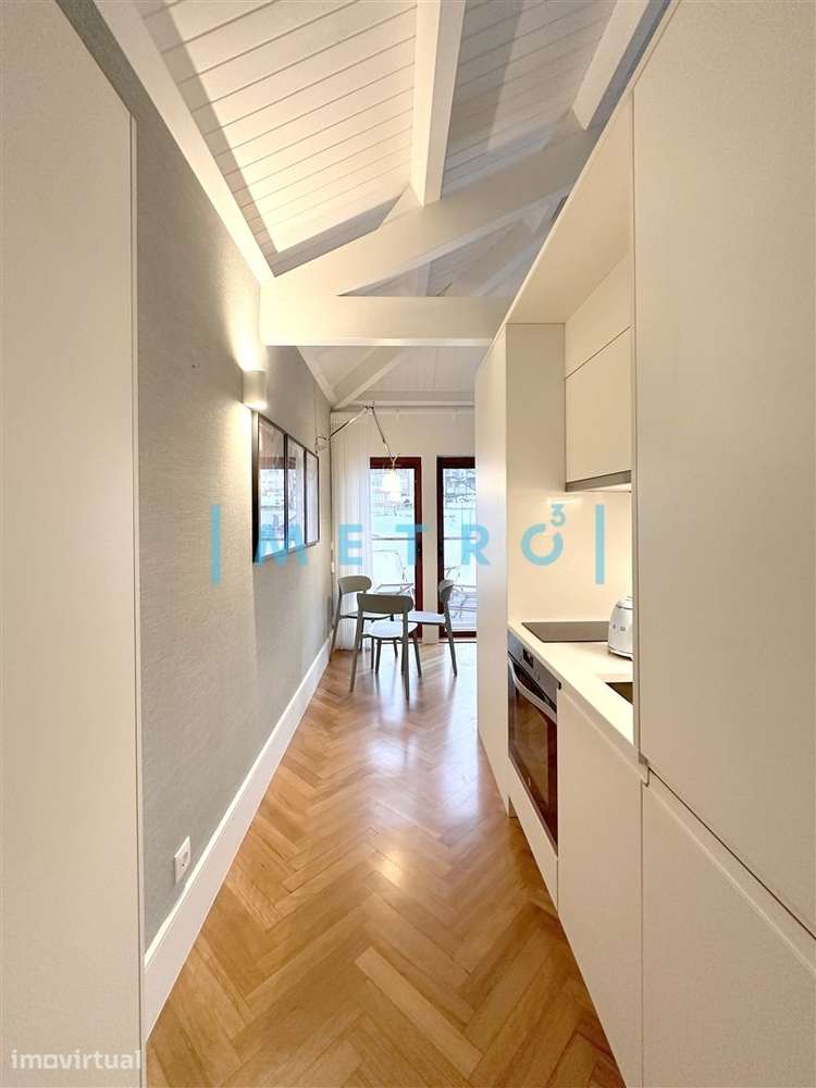 Apartamento T0 Venda em Cedofeita, Santo Ildefonso, Sé, Miragaia, São - Grande imagem: 2/9