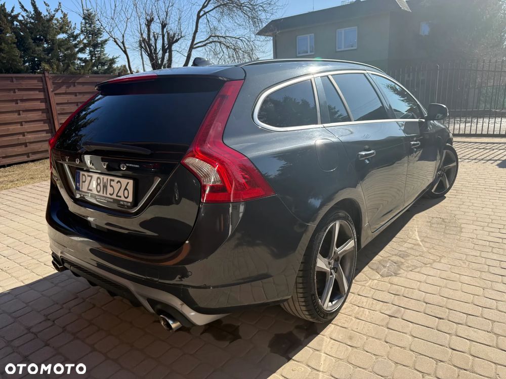 Volvo V60 D2 R-Design Summum - 22