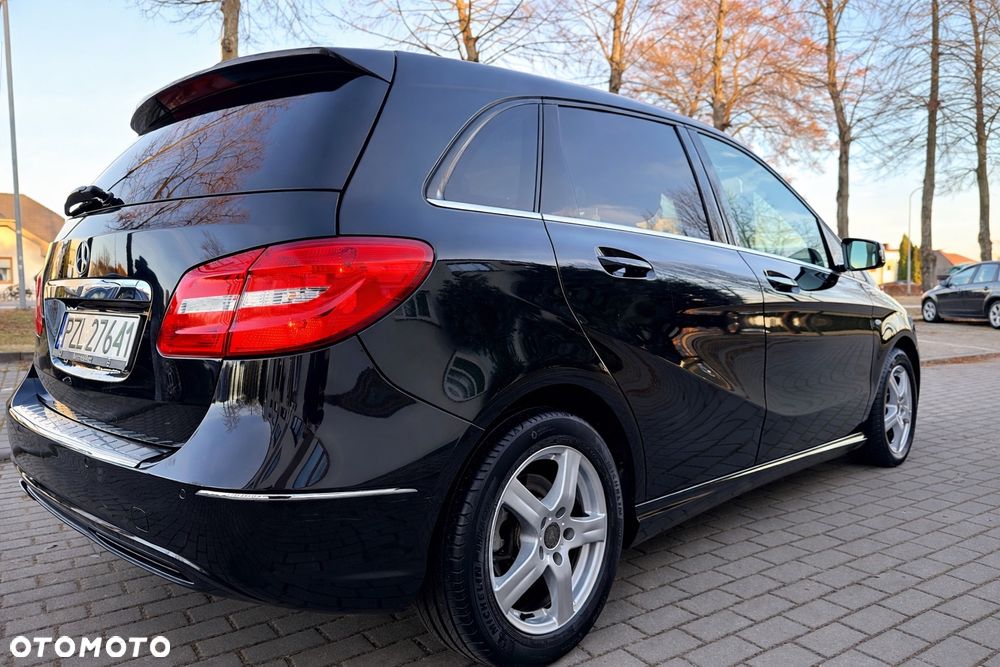 Mercedes-Benz Klasa B 180 CDI (BlueEFFICIENCY) - 17