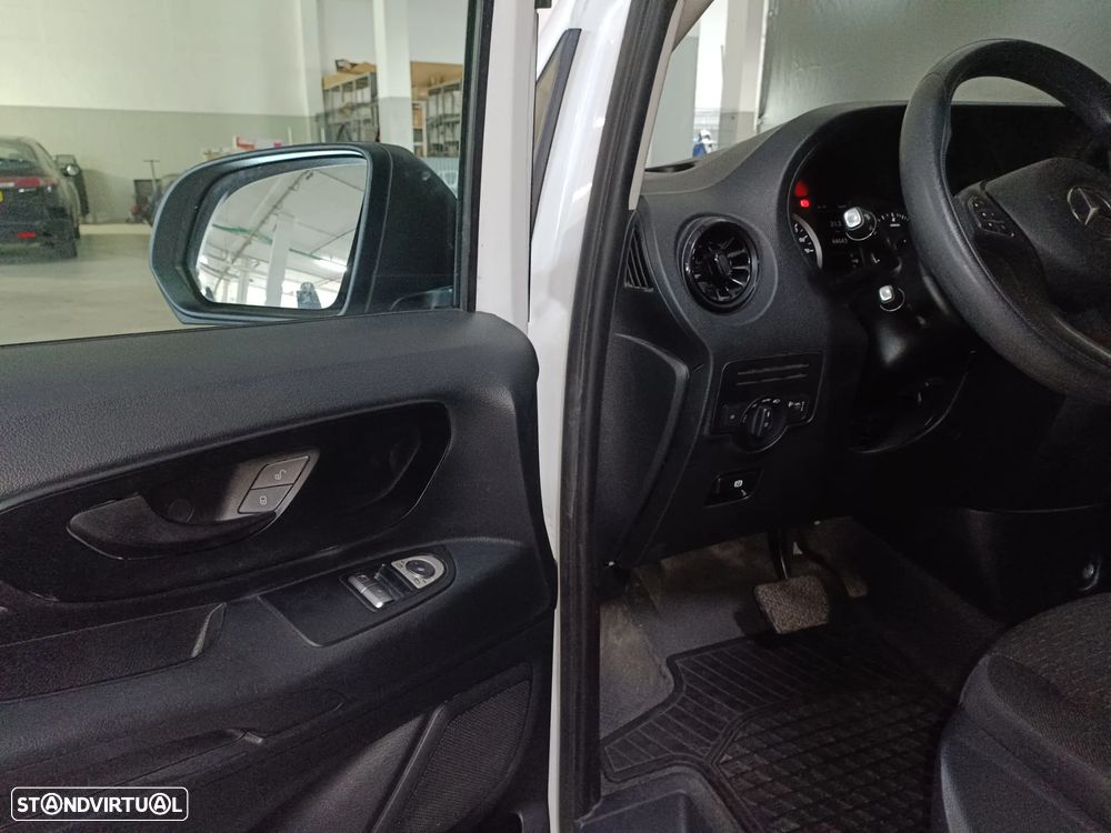 Mercedes-Benz Vito Furgão 116 CDI AUTO - 7