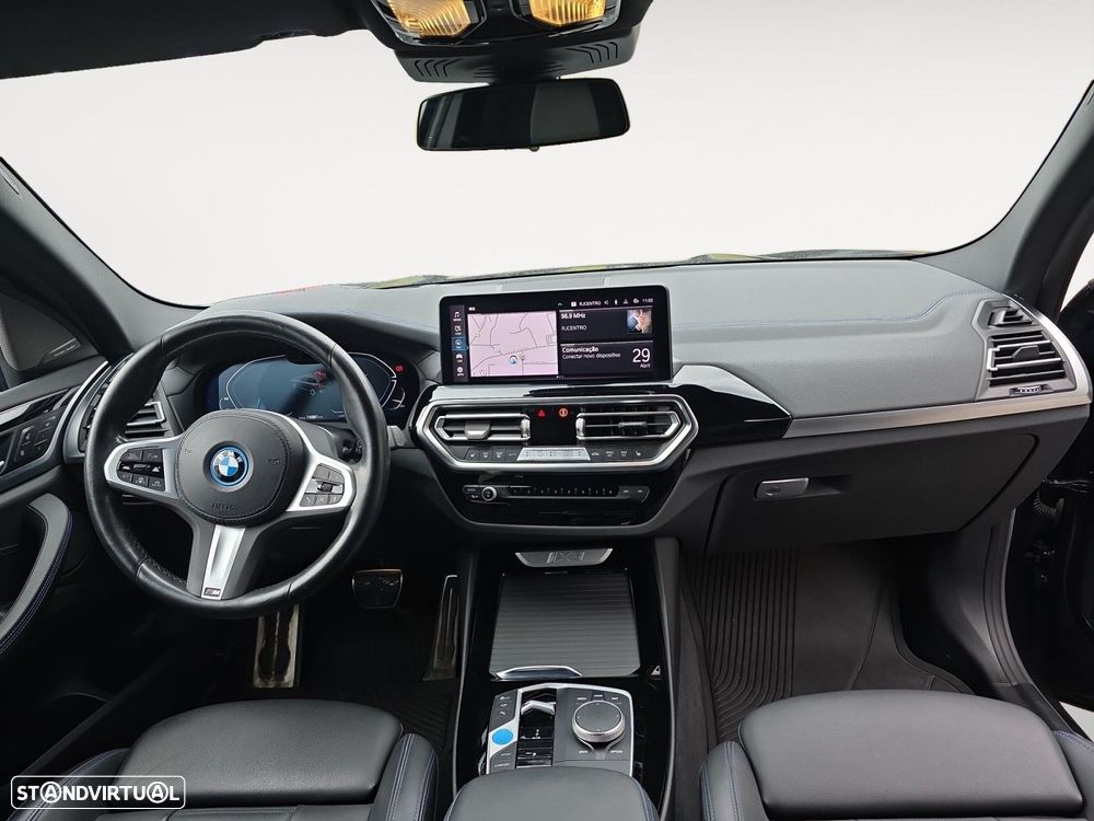 BMW iX3 M Sport Impressive - 6