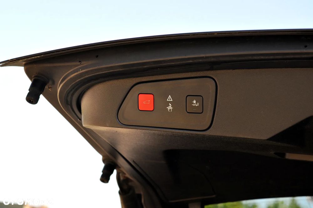 Peugeot 3008 BlueHDi 180 Stop & Start EAT6 GT - 21