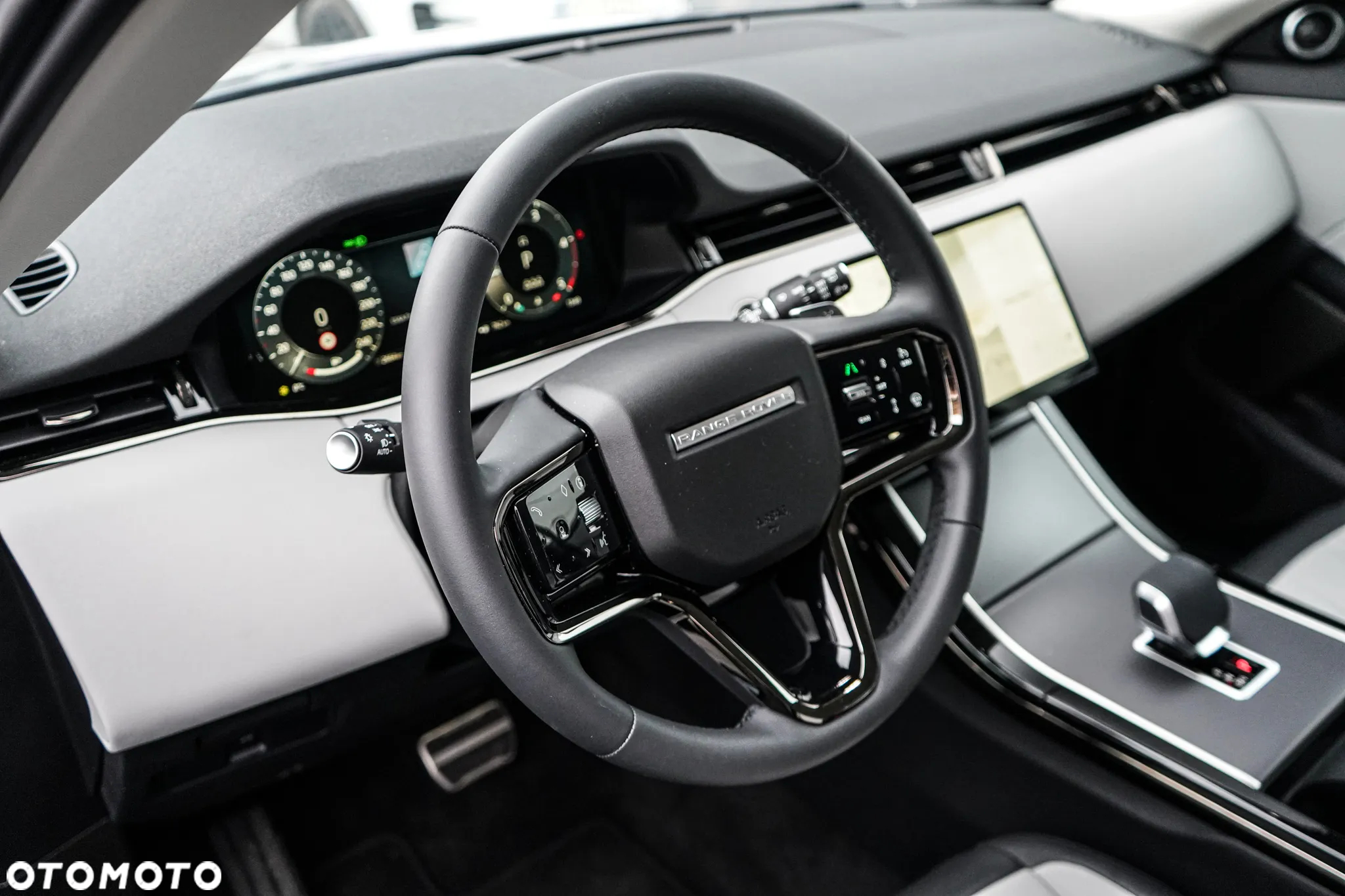 Land Rover Range Rover Evoque - 13