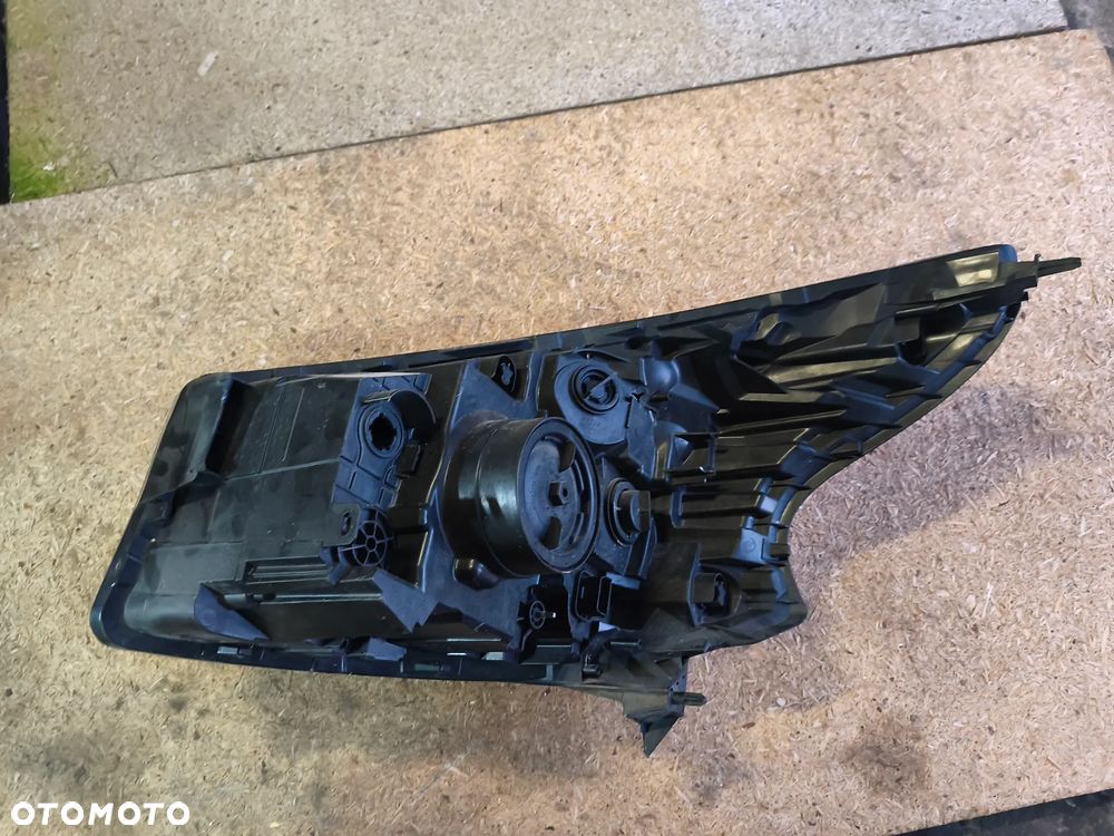 LAMPA PRZÓD PRZEDNIA PRAWA 260105469R RENAULT TRAFIC III - 5
