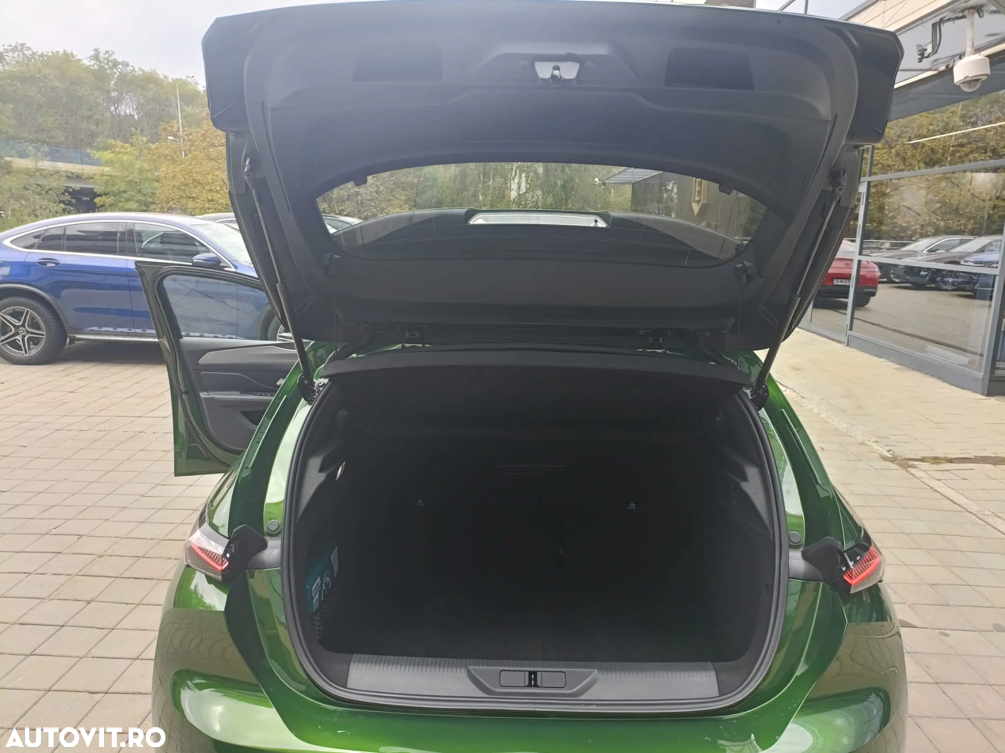 Peugeot 308 1.5L BlueHDI 130 S&S EAT8 GT - 11